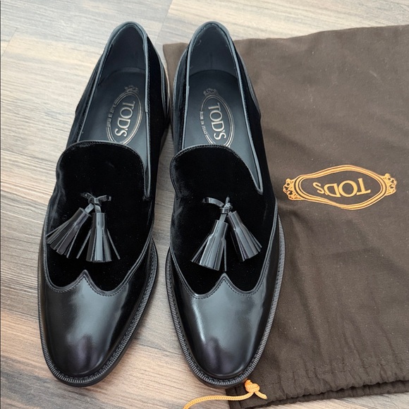 Tod\'s Men’s Black Tassel Loafers